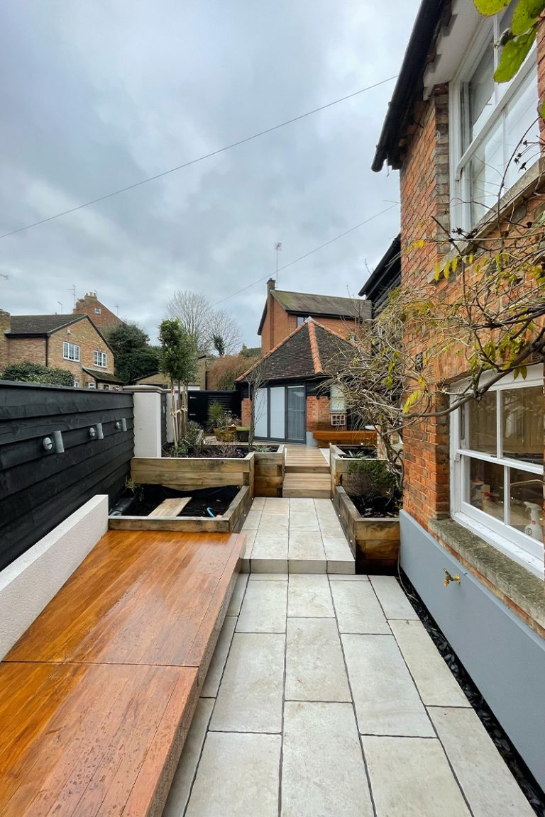 Wards Builders & Developers Ltd - Landscaping - Ampthill - 11