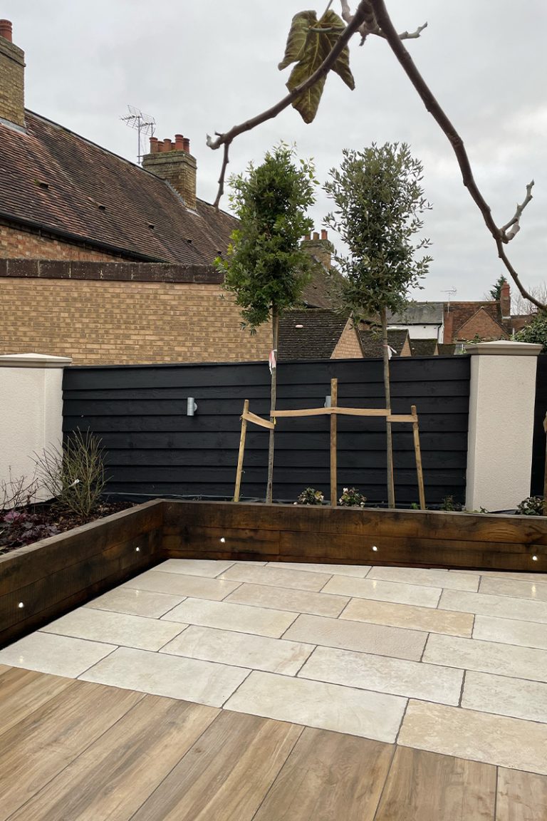 Wards Builders & Developers Ltd - Landscaping - Ampthill - 16